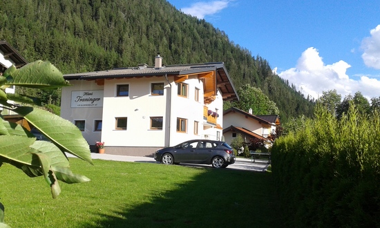 Haus Traninger im Sommer